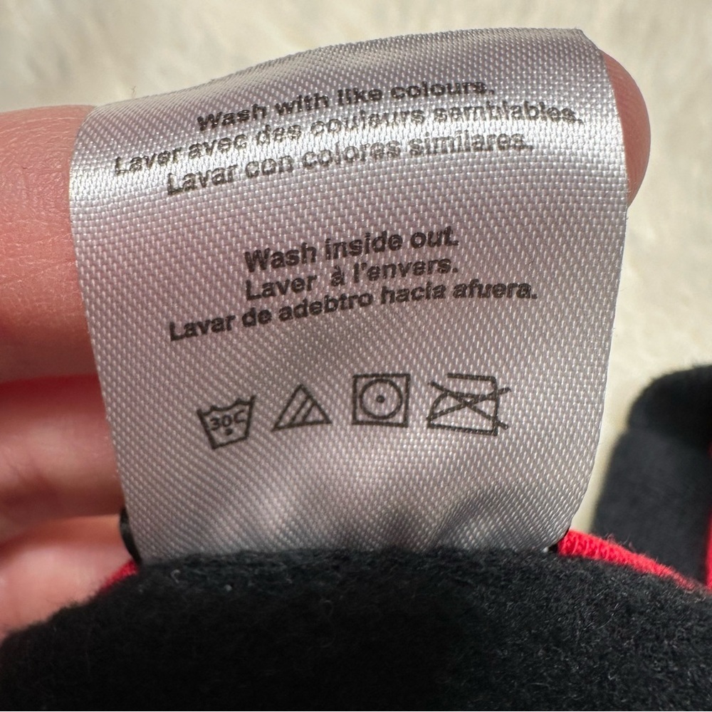 Nintendo Super Mario Sweatshirt Black & Red Size 5 - Picture 9 of 16